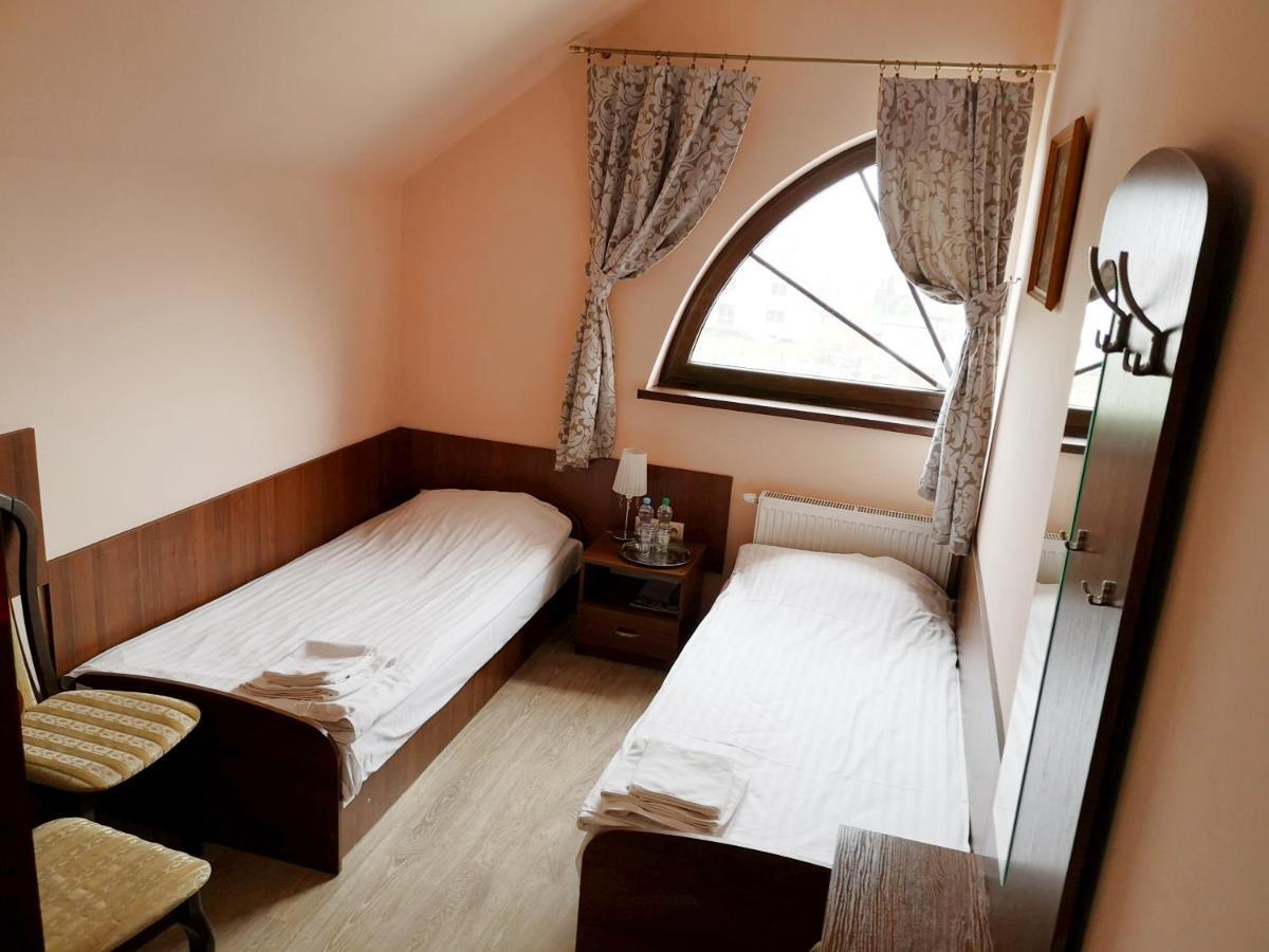Hotel Viwaldi Baruchowo Екстериор снимка